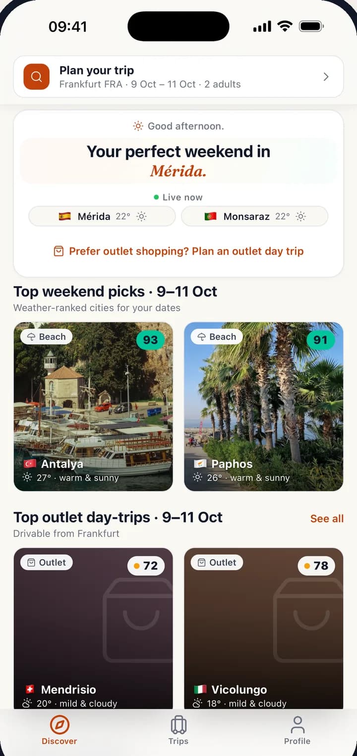 TripSight app home screen ranking weekend destinations by forecast